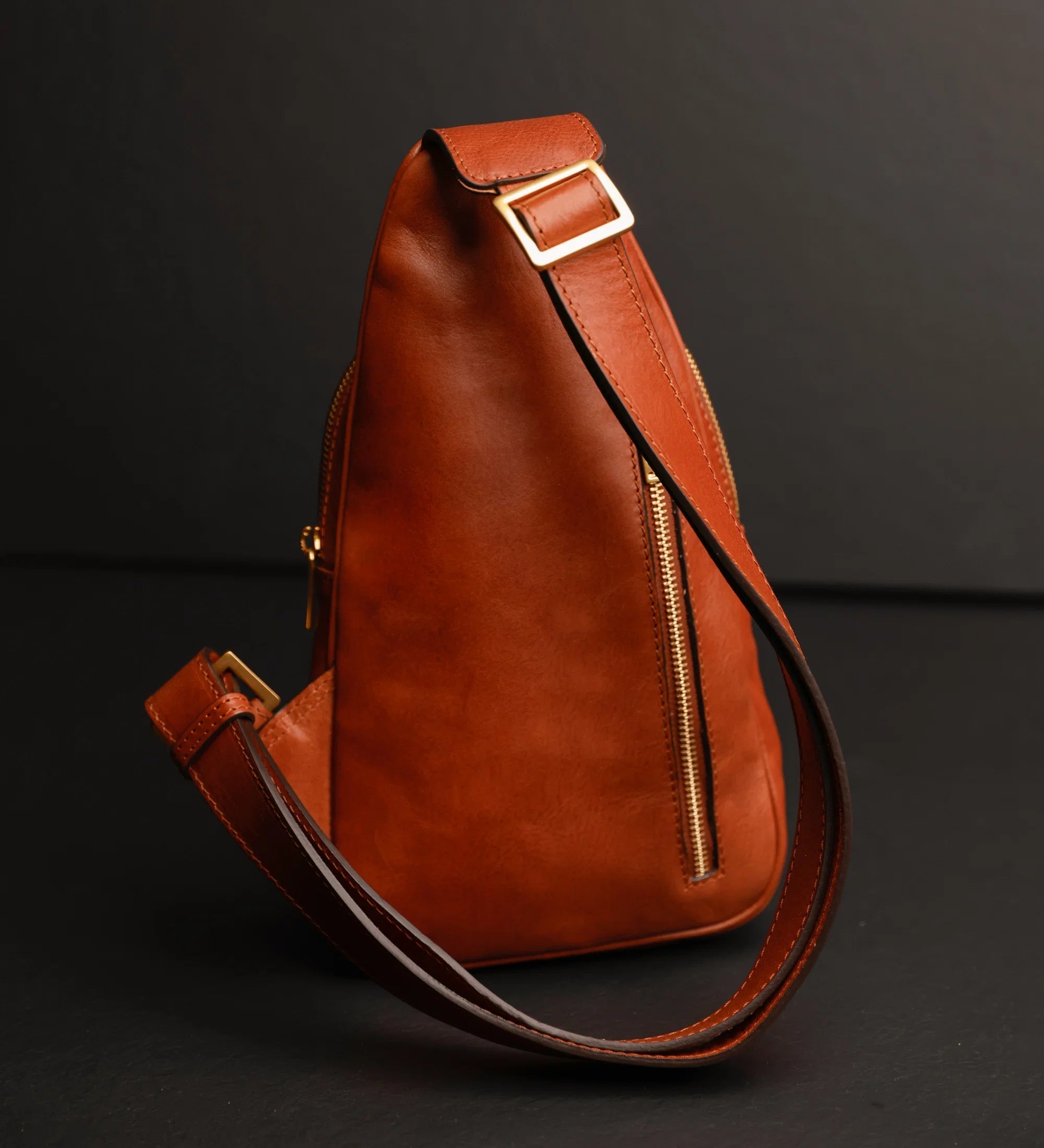 Vintage Full Grain Leather Crossbody Sling Pack