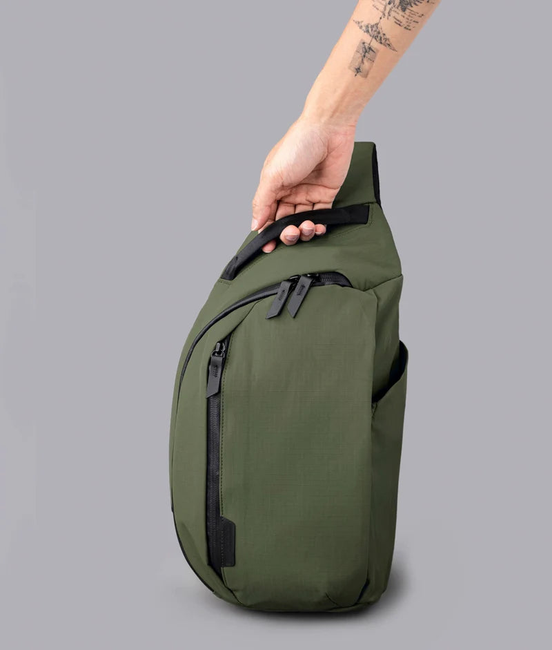 Urban Water‑Resistant Sling Crossbody Bag